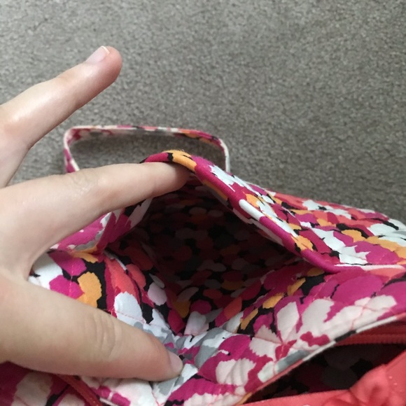 Cross Body Vera Bradly Bag - Picture 5 of 5